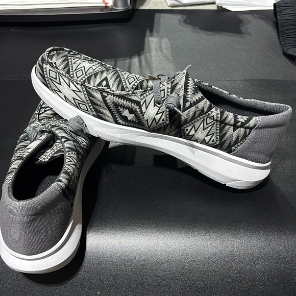 Ariat Hilo Grey Southwestern Charcoal Flex Foam sole, cushioned insole loafer - Picture 8 of 11